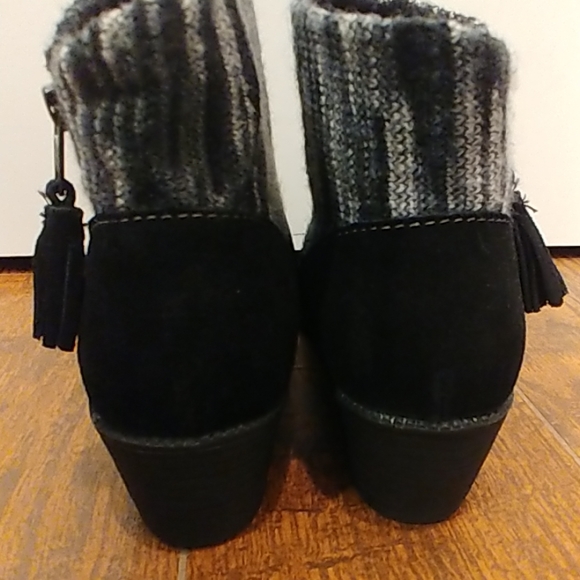 Booties like new - Picture 5 of 7